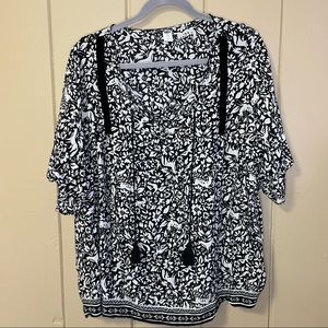 Old Navy Black and White Floral Top
